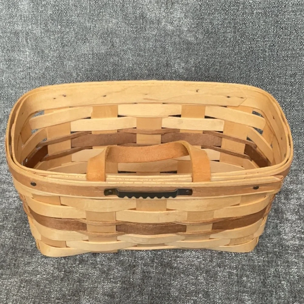 Vintage Longaberger Medium Key Basket 1984